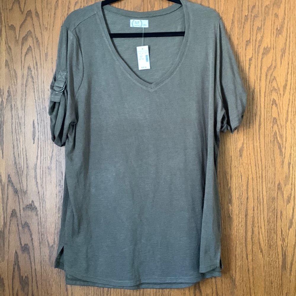 Maurices 24/7 shirt